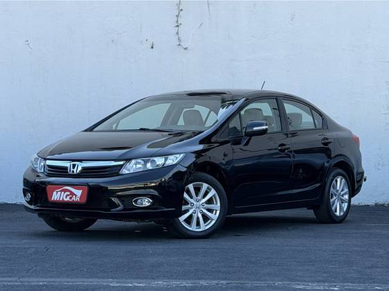 HONDA CIVIC 1.8 LXL 16V FLEX 4P AUTOMÁTICO HONDA CIVIC 1.8 LXL 16V FLEX 4P AUTOMÁTICO